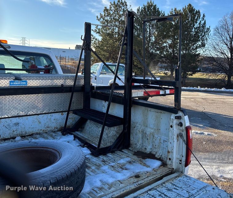 image for item OE9259 2011 Ford F250 Super Duty pickup truck