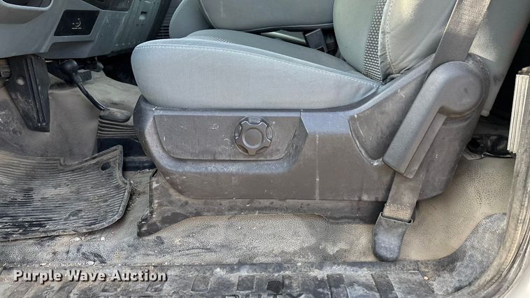 image for item OE9259 2011 Ford F250 Super Duty pickup truck