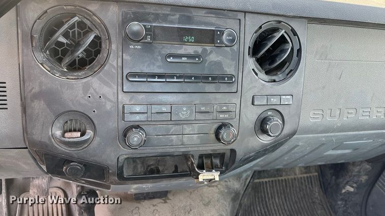 image for item OE9259 2011 Ford F250 Super Duty pickup truck