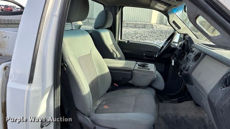 image for item OE9259 2011 Ford F250 Super Duty pickup truck