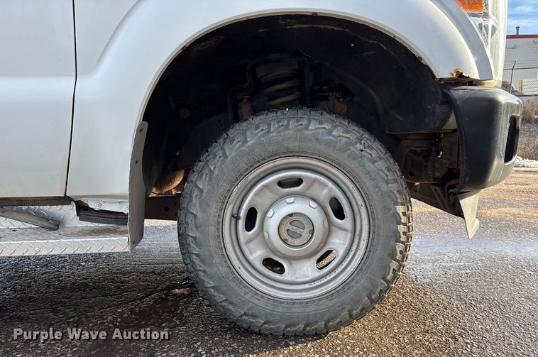 image for item OE9259 2011 Ford F250 Super Duty pickup truck