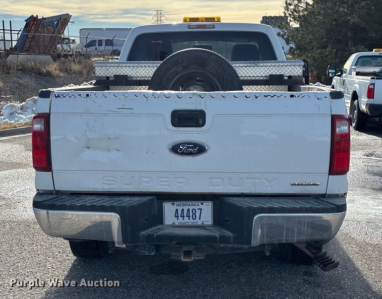 image for item OE9260 2015 Ford F250 Super Duty XL pickup truck