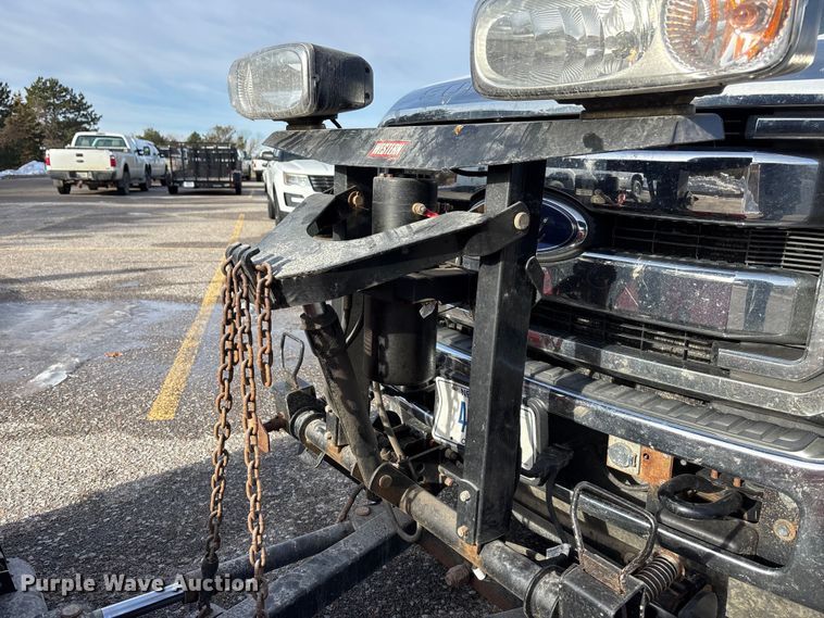 image for item OE9260 2015 Ford F250 Super Duty XL pickup truck