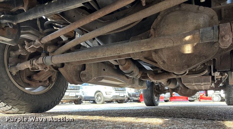 image for item OE9260 2015 Ford F250 Super Duty XL pickup truck