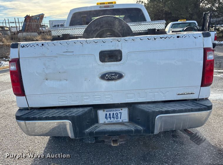 image for item OE9260 2015 Ford F250 Super Duty XL pickup truck