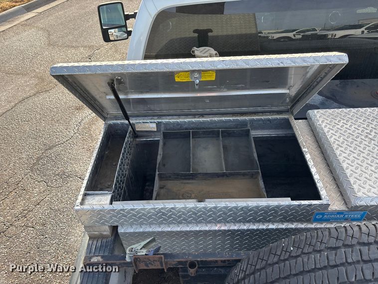 image for item OE9260 2015 Ford F250 Super Duty XL pickup truck