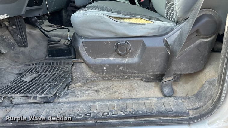 image for item OE9260 2015 Ford F250 Super Duty XL pickup truck