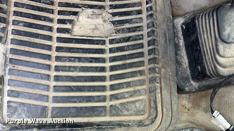 image for item OE9260 2015 Ford F250 Super Duty XL pickup truck