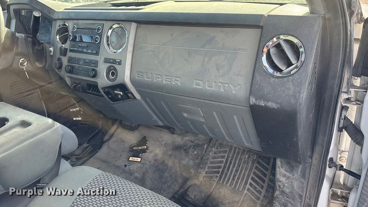 image for item OE9260 2015 Ford F250 Super Duty XL pickup truck