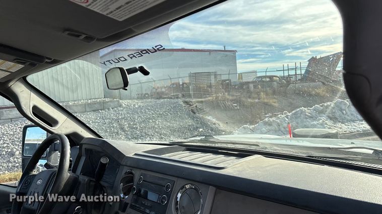 image for item OE9260 2015 Ford F250 Super Duty XL pickup truck