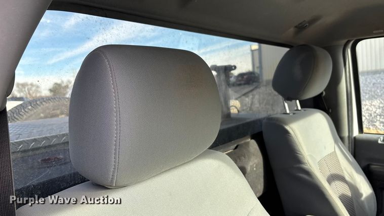 image for item OE9260 2015 Ford F250 Super Duty XL pickup truck