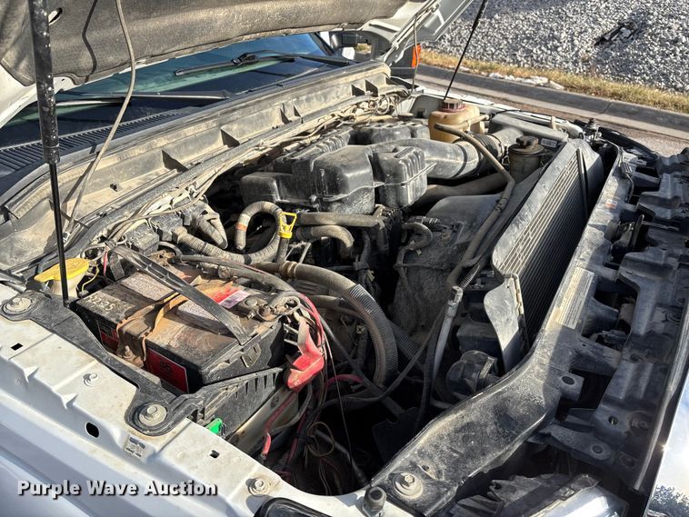 image for item OE9260 2015 Ford F250 Super Duty XL pickup truck