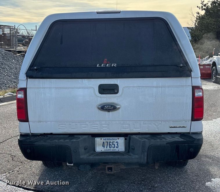 image for item OE9261 2015 Ford F250 Super Duty XL Crew Cab pickup truck