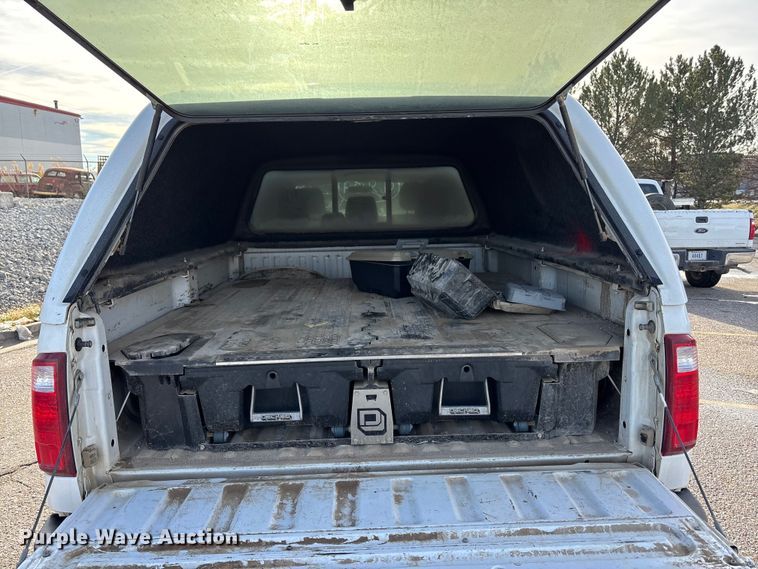 image for item OE9261 2015 Ford F250 Super Duty XL Crew Cab pickup truck