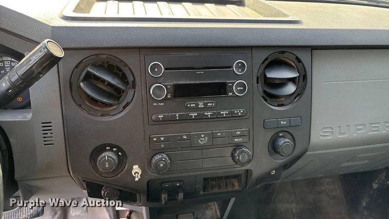 image for item OE9261 2015 Ford F250 Super Duty XL Crew Cab pickup truck