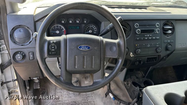 image for item OE9261 2015 Ford F250 Super Duty XL Crew Cab pickup truck