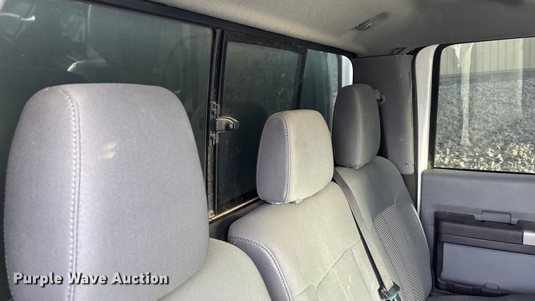 image for item OE9261 2015 Ford F250 Super Duty XL Crew Cab pickup truck