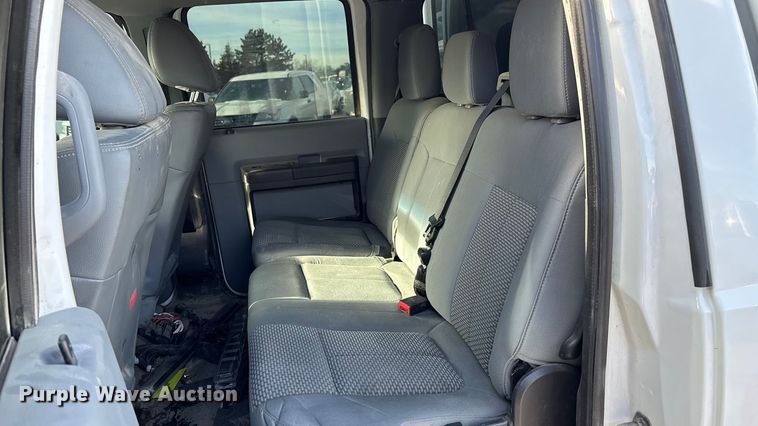 image for item OE9261 2015 Ford F250 Super Duty XL Crew Cab pickup truck