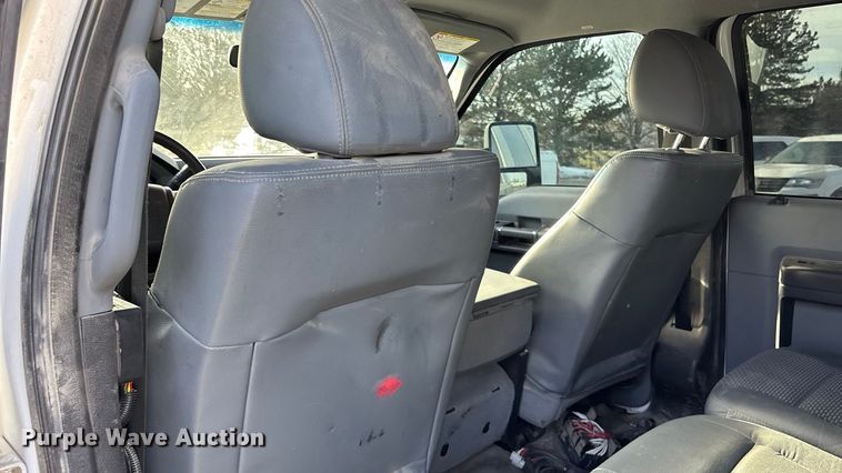 image for item OE9261 2015 Ford F250 Super Duty XL Crew Cab pickup truck