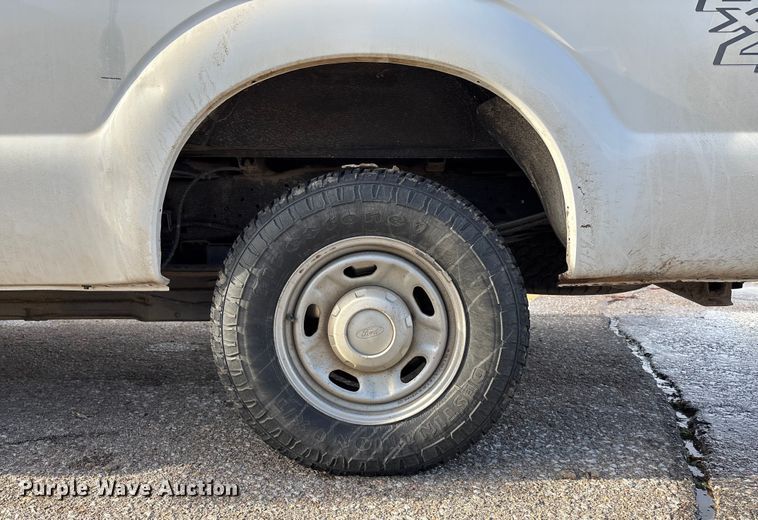 image for item OE9261 2015 Ford F250 Super Duty XL Crew Cab pickup truck