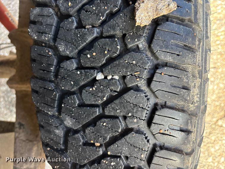 image for item OE9261 2015 Ford F250 Super Duty XL Crew Cab pickup truck