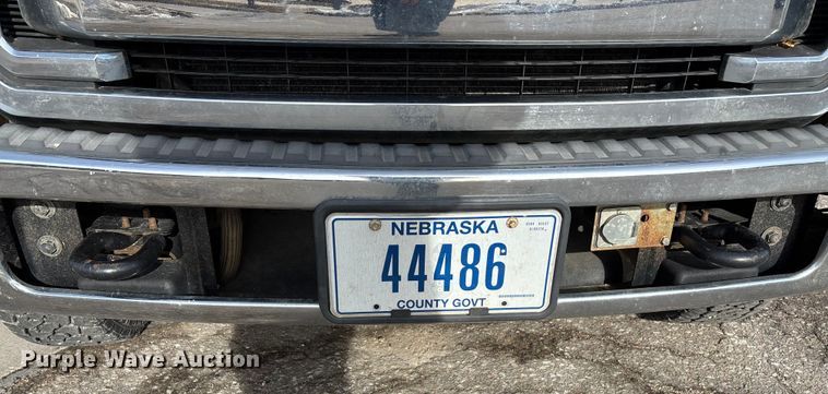 image for item OE9262 2015 Ford F250 Super Duty XL pickup truck