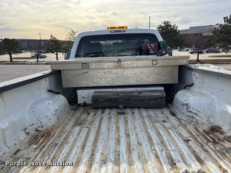 image for item OE9262 2015 Ford F250 Super Duty XL pickup truck