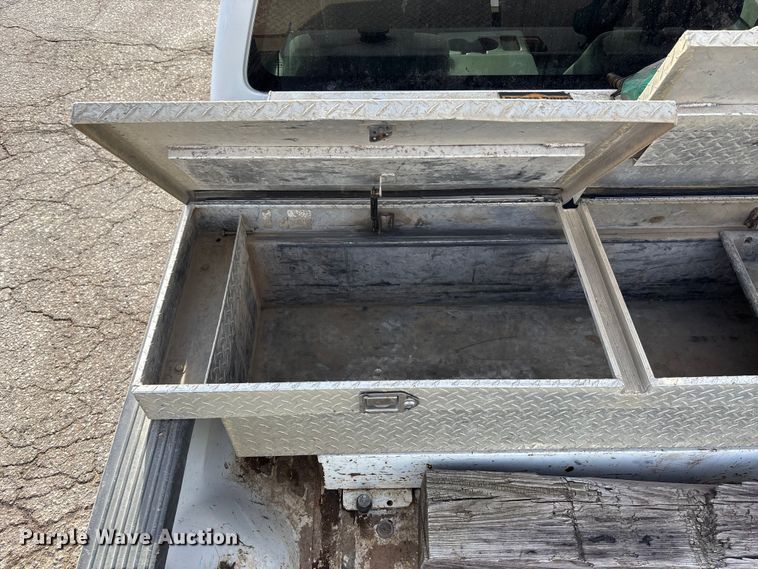 image for item OE9262 2015 Ford F250 Super Duty XL pickup truck