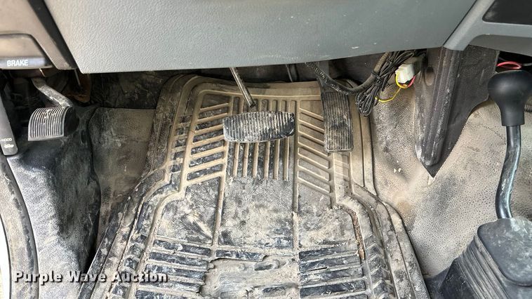 image for item OE9262 2015 Ford F250 Super Duty XL pickup truck