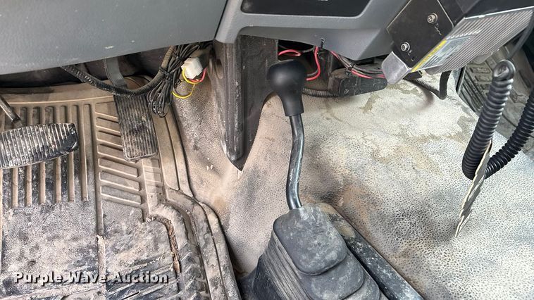 image for item OE9262 2015 Ford F250 Super Duty XL pickup truck