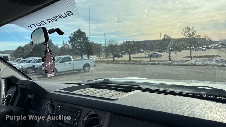 image for item OE9262 2015 Ford F250 Super Duty XL pickup truck