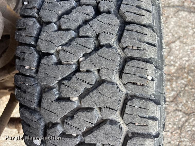 image for item OE9262 2015 Ford F250 Super Duty XL pickup truck