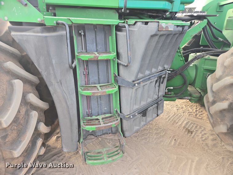 image for item DT4712 2011 John Deere 9230 4WD tractor