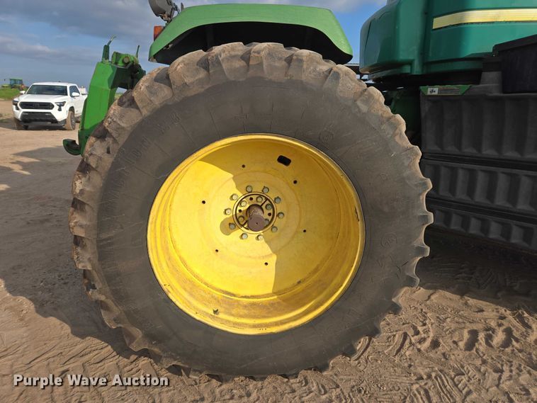 image for item DT4712 2011 John Deere 9230 4WD tractor