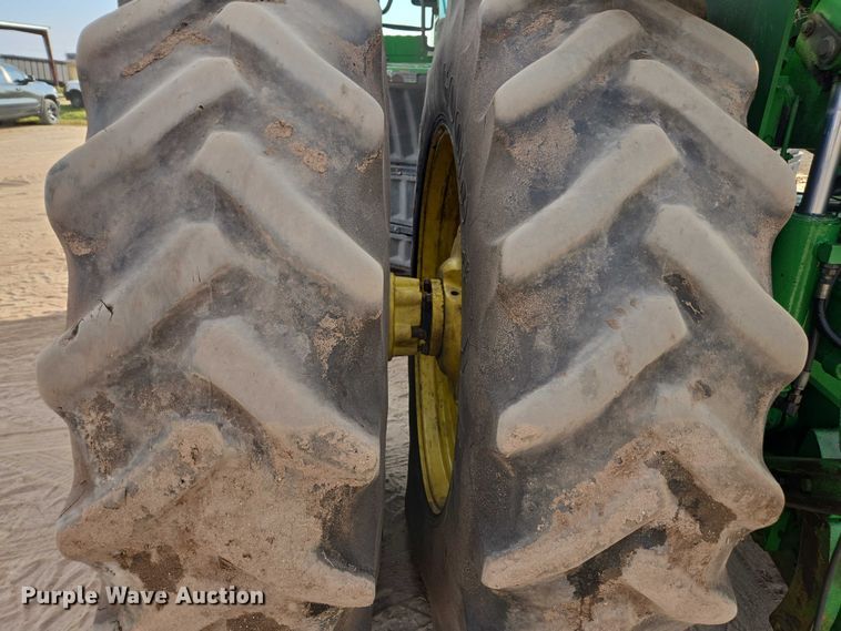 image for item DT4712 2011 John Deere 9230 4WD tractor