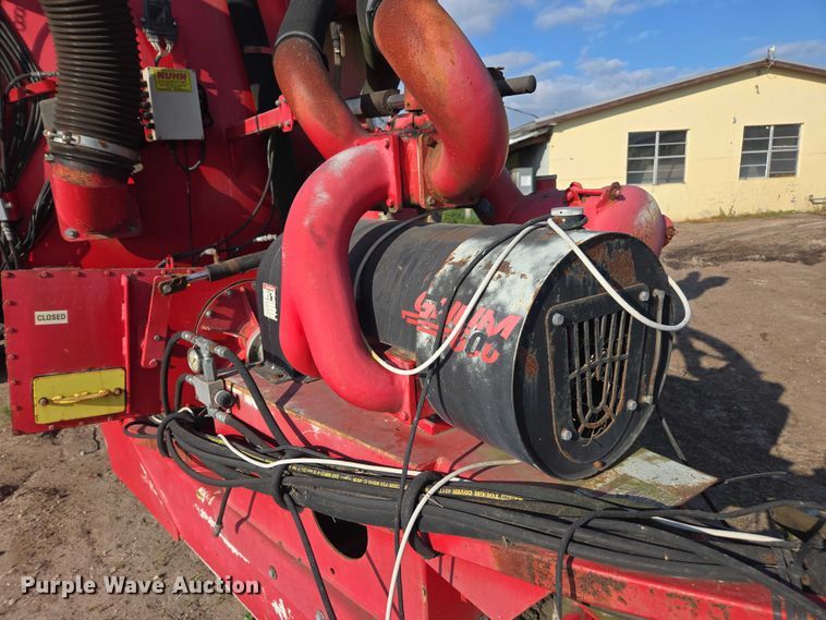 image for item DT4714 Nuhn Magnum 7500 liquid manure applicator