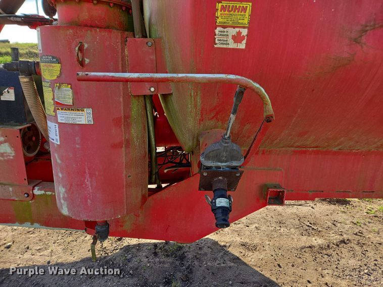 image for item DT4714 Nuhn Magnum 7500 liquid manure applicator