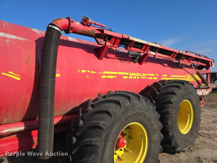 image for item DT4714 Nuhn Magnum 7500 liquid manure applicator
