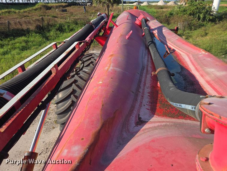 image for item DT4714 Nuhn Magnum 7500 liquid manure applicator