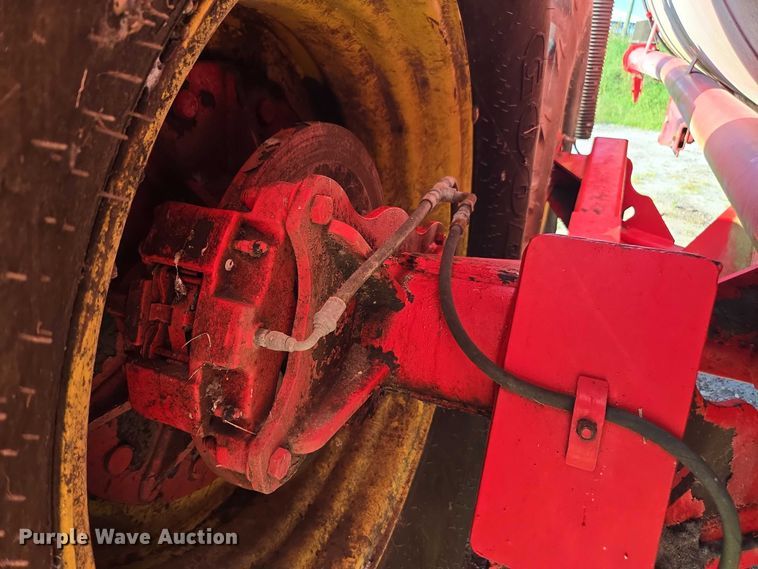 image for item DT4714 Nuhn Magnum 7500 liquid manure applicator