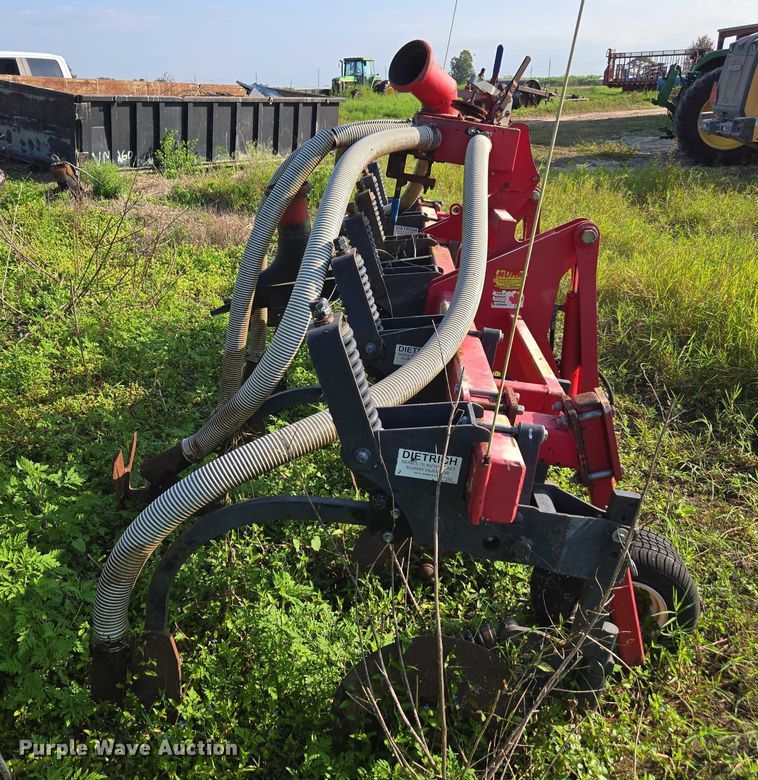 image for item DT4714 Nuhn Magnum 7500 liquid manure applicator