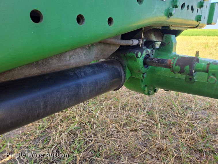 image for item DT4715 1999 John Deere 7810 MFWD tractor