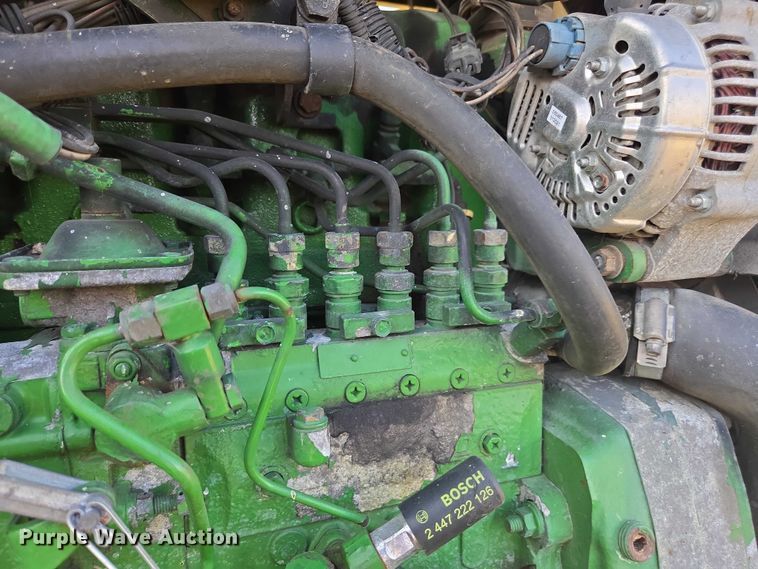 image for item DT4715 1999 John Deere 7810 MFWD tractor