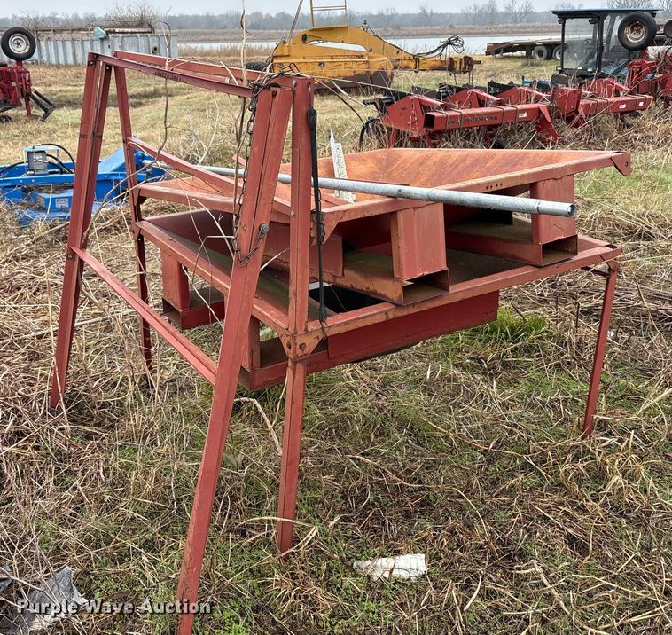 image for item EA7887 Tafco trailer fill stands