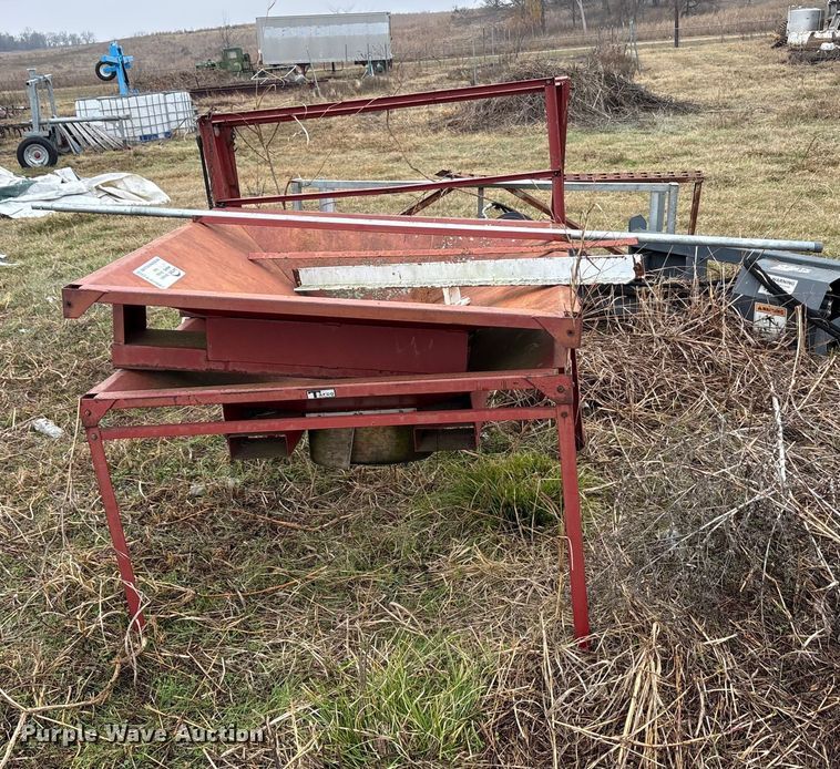 image for item EA7887 Tafco trailer fill stands