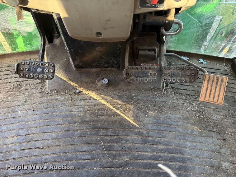 image for item EE3438 John Deere 6415 tractor