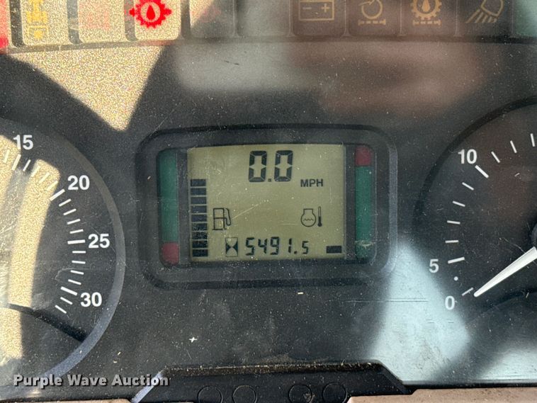 image for item EE3438 John Deere 6415 tractor