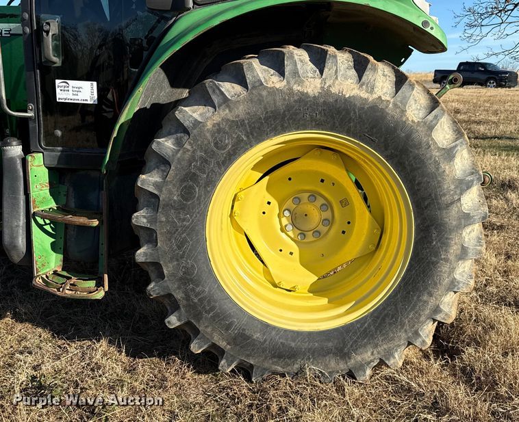 image for item EE3438 John Deere 6415 tractor