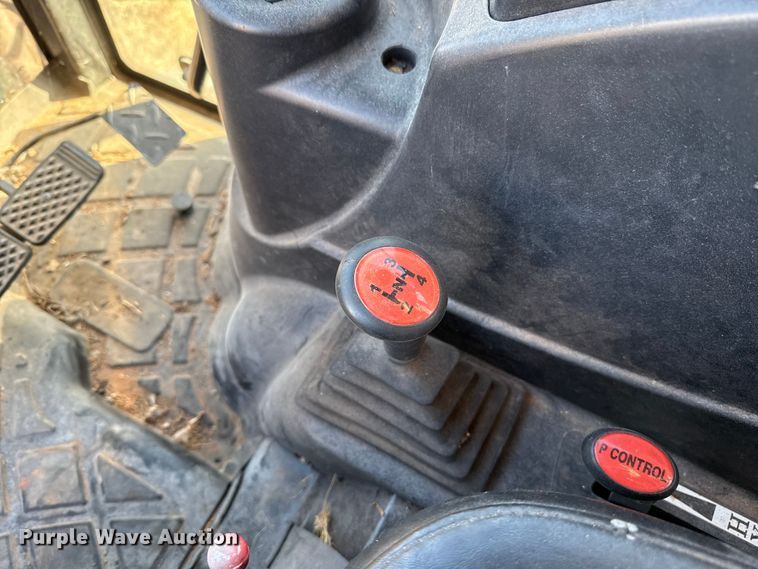 image for item EE3439 Branson 5220C MFWD tractor