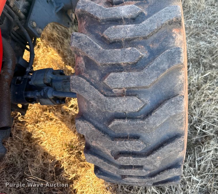 image for item EE3439 Branson 5220C MFWD tractor